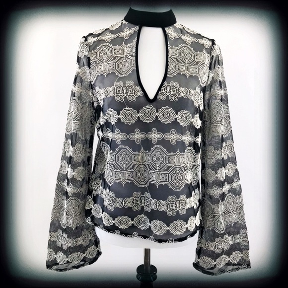 Band of Gypsies Tops - Band of Gypsies Chocker Key Hole Top Lg NWT